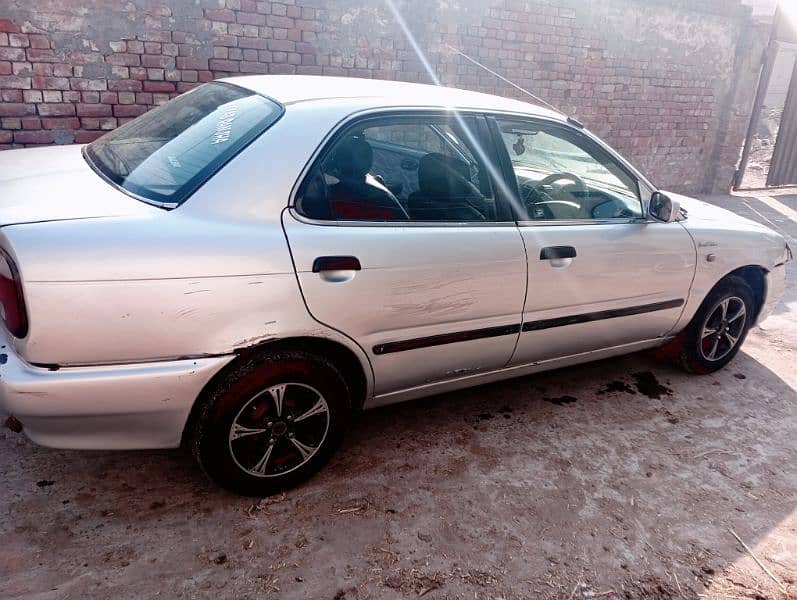 Suzuki Baleno 2004 5