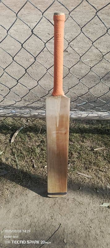 Pure English willow only 2 months used 18 straight grains 2