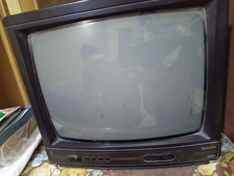 Philip company colour tv 1