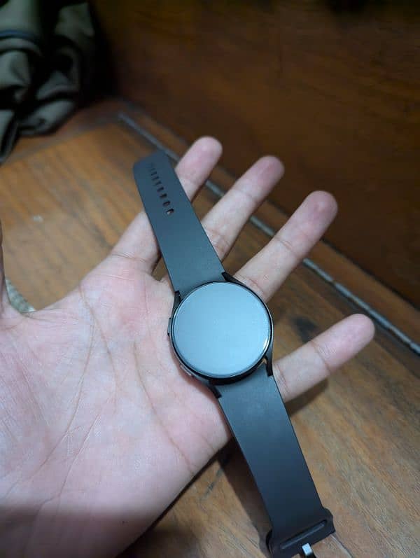 Samsung Galaxy watch 4 (No Exchange] 1