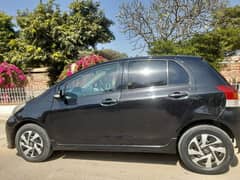 vitz 2010-2013 ( BLACK COLOR)