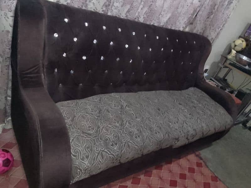 7 seater sofa good condition 4