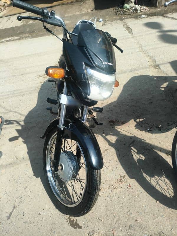 Honda pridor 100 cc 5