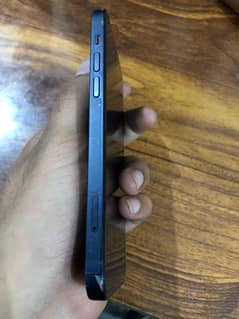 iphone 12 10/10 condition lush 93 battery health