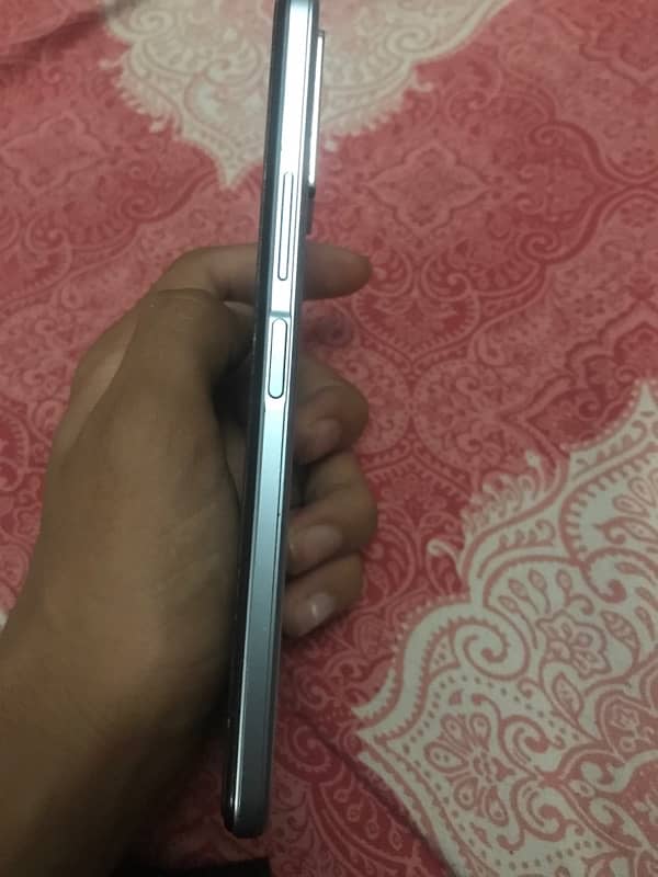 vivo y33s 128Gb funtouch 13 Face ID working each and every thing is ok 2