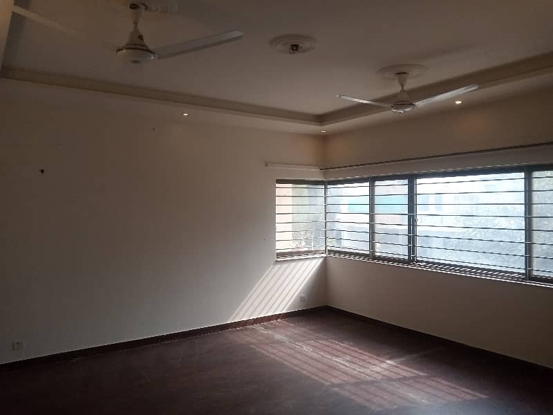 500 Sq Yards Upper Portion For Rent 17