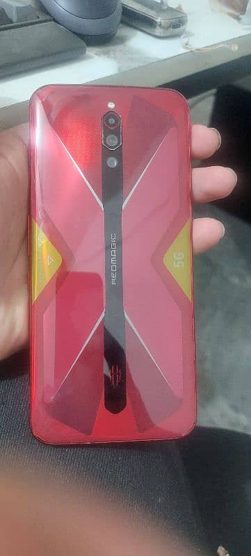 red magic 5g 10/10 condition 12/128 2