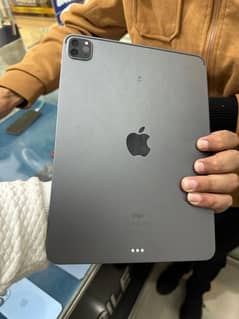 iphone ipad M1 11 inch 256 Gb