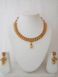 artificial jewellery