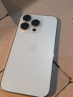 iphone 14pro color golden condition 10by10