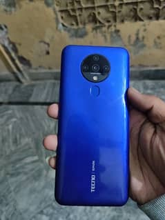 Tecno Spark 6 4GB 64GB 5000mah battery