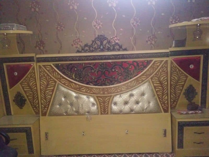 8 mahine use hua hai furniture istemal zada  Nahin hua new hai 2