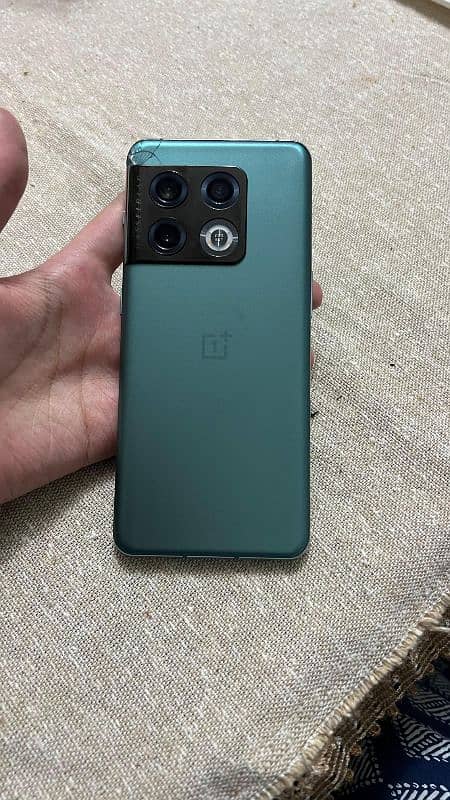 OnePlus 10 Pro 1