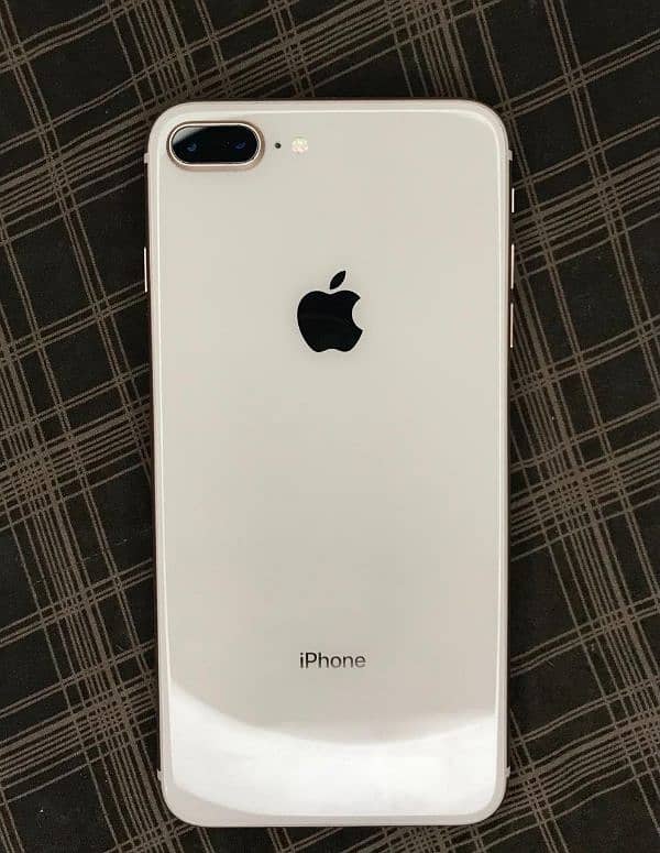 I Phone 8 Plus 0