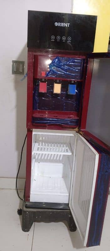 dispenser in new condition 6 months used only 0