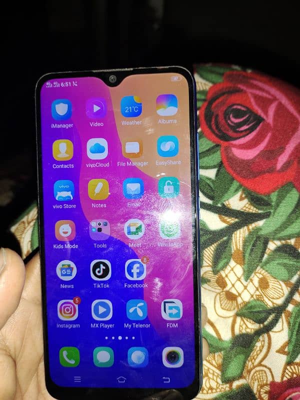 vivo y93 RAM. 3 64GB WhatsApp. 03434980065 9