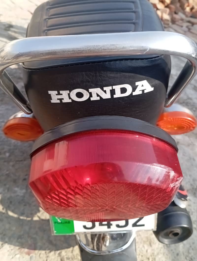 Honda CG 125 2020 6