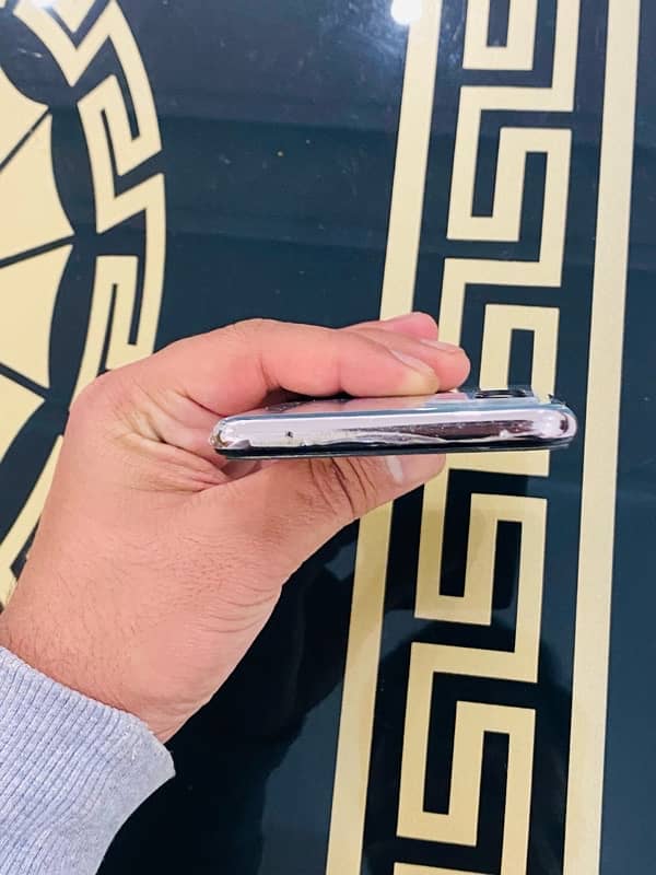 Oppo Reno 5 4