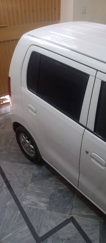 Suzuki Wagon R 2019 1