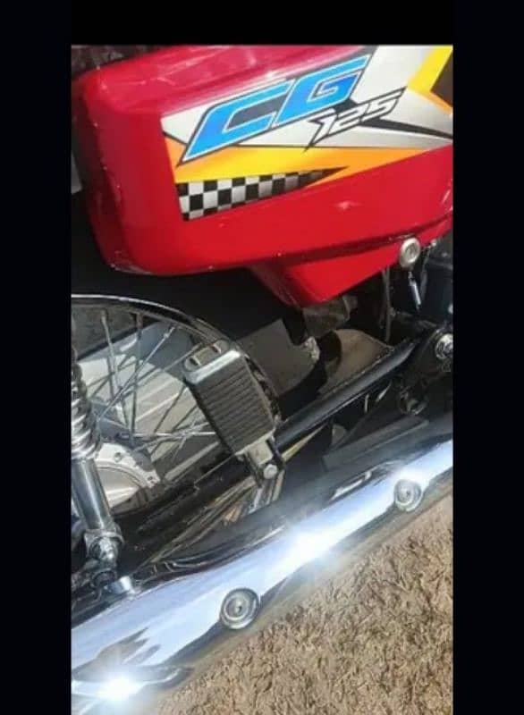 Honda 125 2025 model  Red colour 2