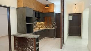 BRAND NEW 3 BED-DD FLAT AVAILABLE FOR RENT IN BOUNDARY WALL PROJECT KINGS PRESIDENCY NEAR MUNAWAR CHOWRANGI GULISTAN-E-JAUHAR