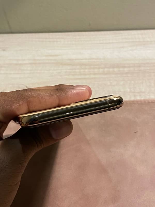 iphone 11pro PTA Approved 4