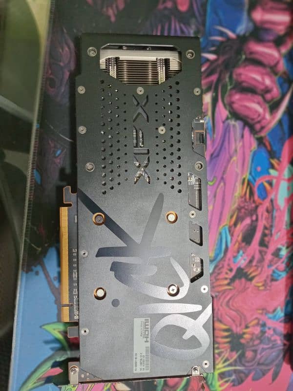 XFX Speedster QICK 308 Radeon RX 6600 XT 2