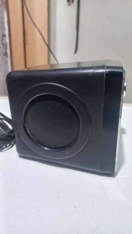 Britz company original speaker loud voice 2