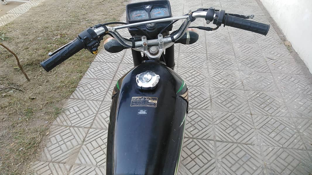 Honda CG 125 2016 8