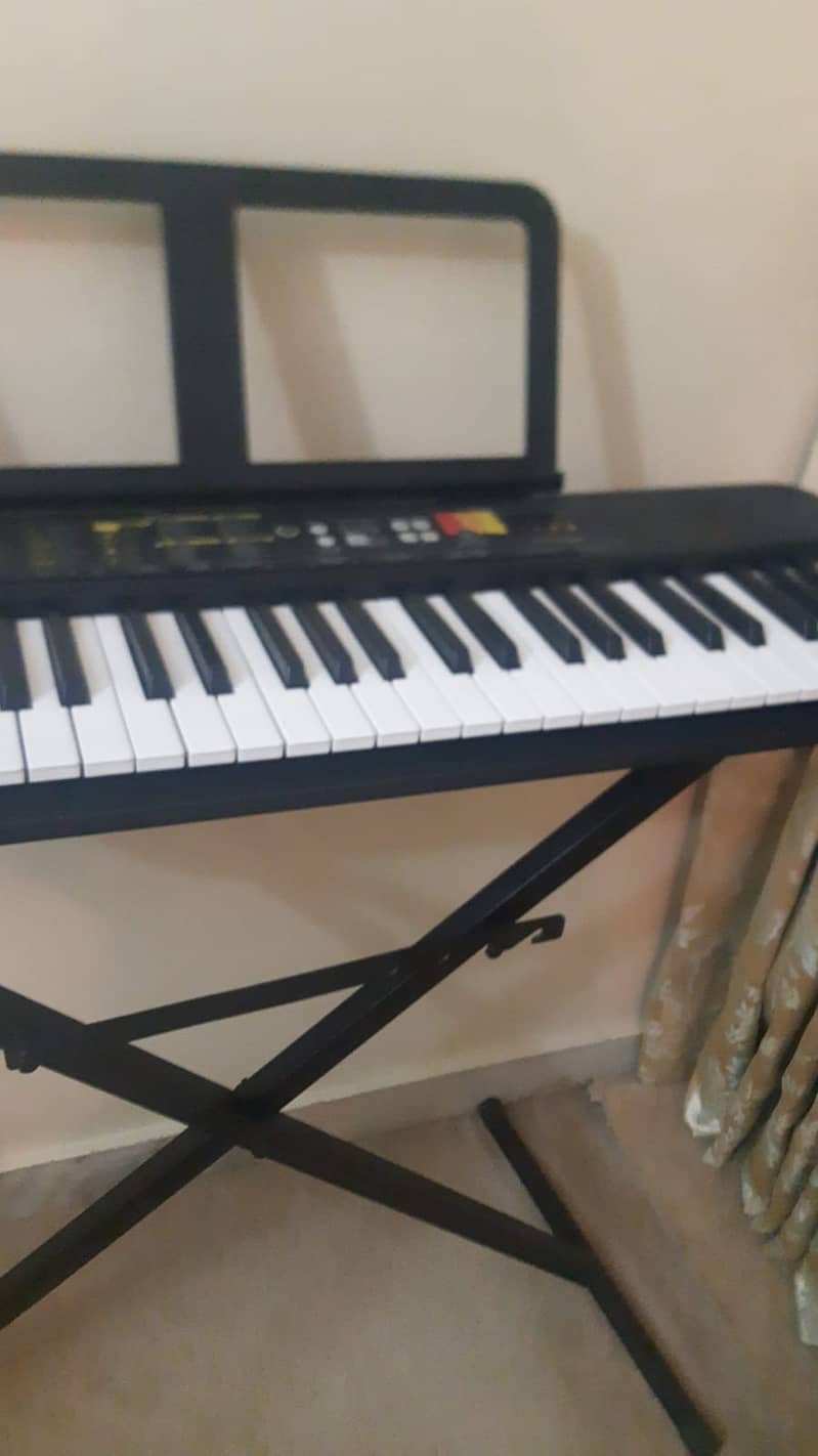 Psr F52 Yamaha keyboard 3