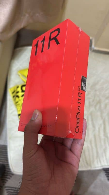 oneplus 11r 16 gb / 256 gb Non PTA Just box open with sim timr 5