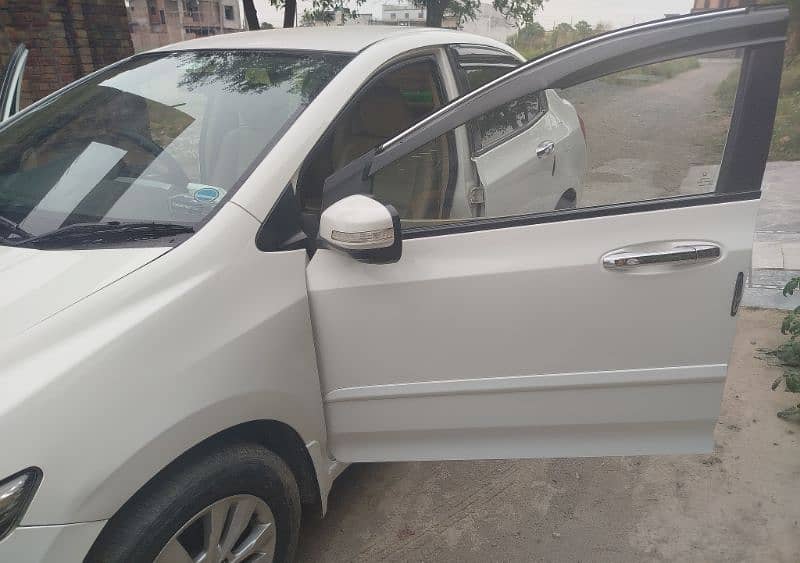 Honda City Aspire 1.5 IVTEC 2018 urgent sale 4