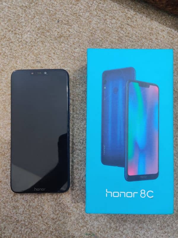 honor 8C 1