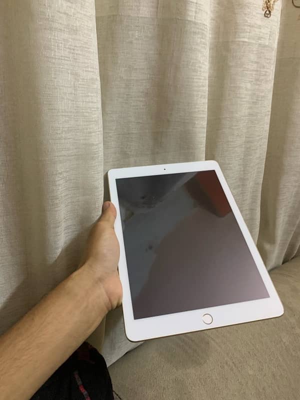 iPad 5th generation 4