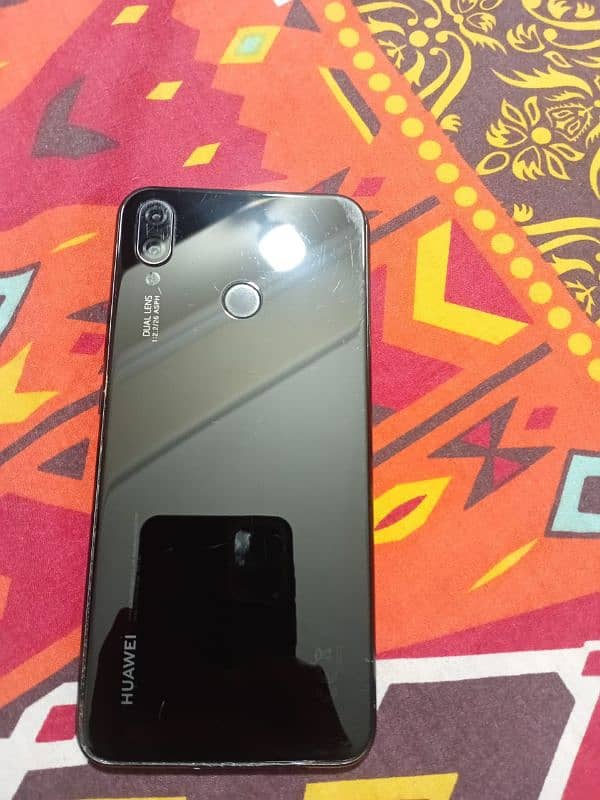 Selling Huawei Nova 3i 0