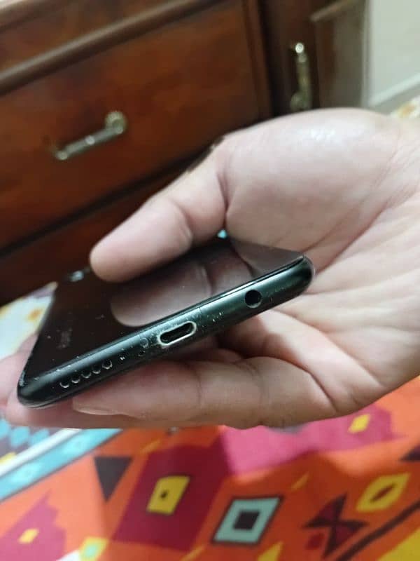 Selling Huawei Nova 3i 2