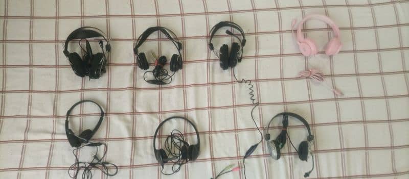 All Types Headphones Available in bulk 1