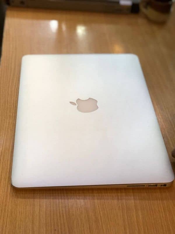 MACBOOK AIR 2017 4