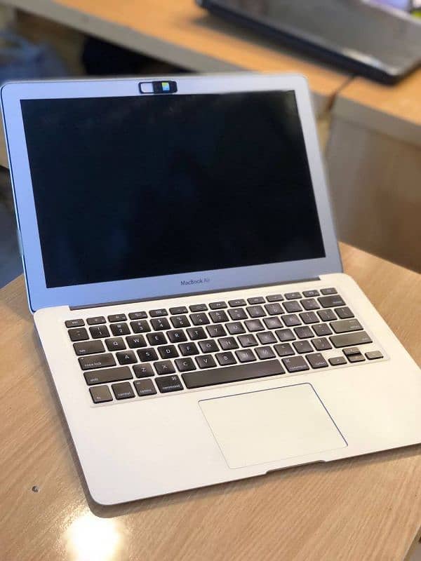 MACBOOK AIR 2017 5