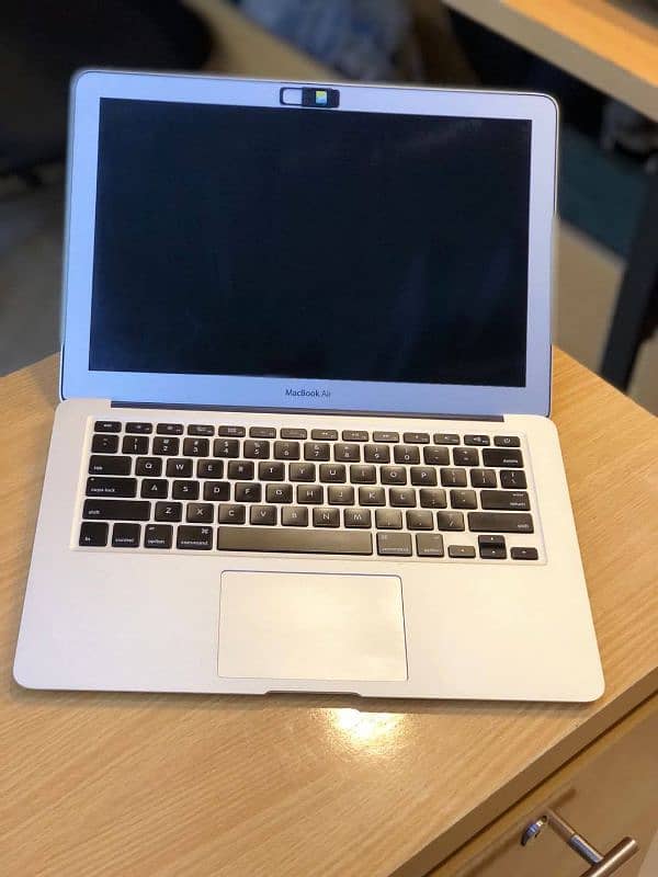 MACBOOK AIR 2017 6