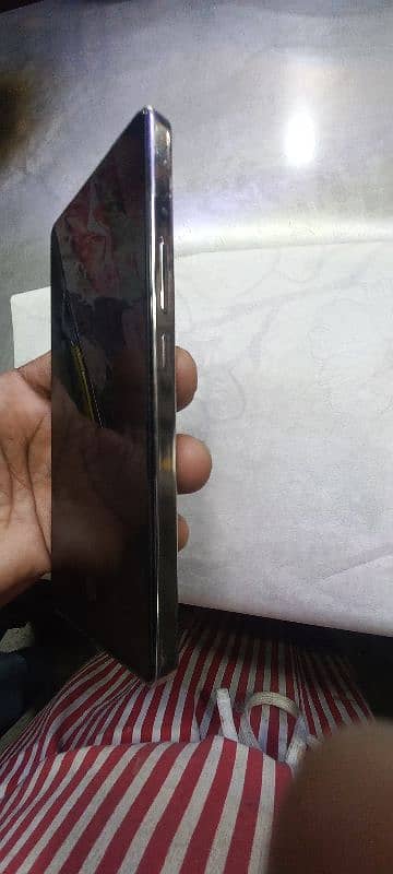 infinix not 40 6 manth warranty full boxsat wire less charger 4