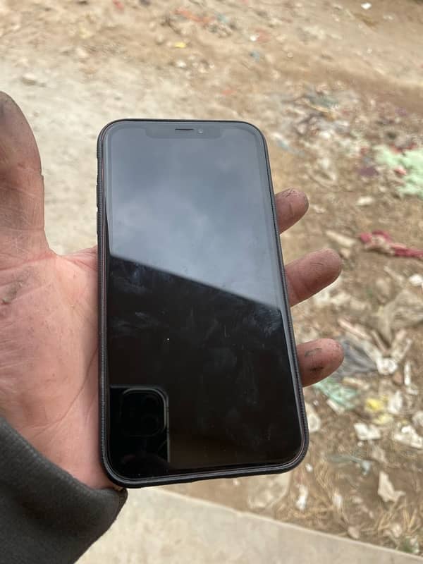 iphone xr factory unlock lush condition converd 11pro 4