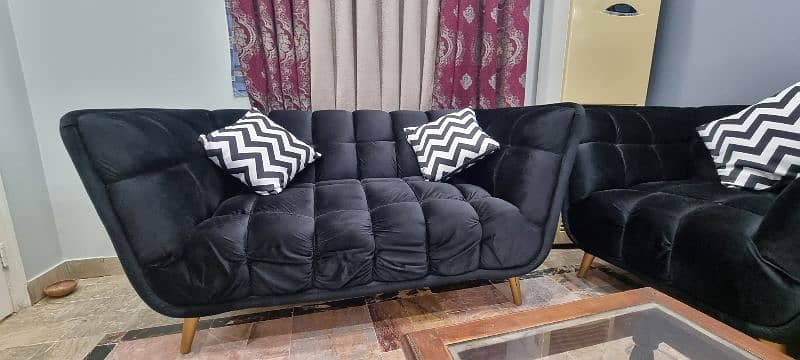 7 seater sofa sota almost new in 10/10 condition 2