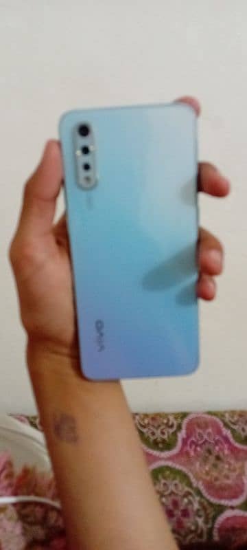 Vivo S1 10