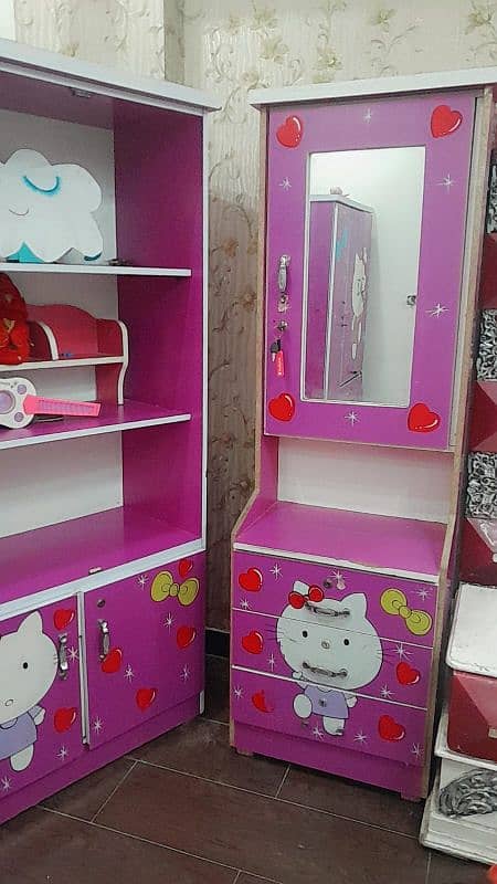 Used Hello Kitty Kids Bed Set 5