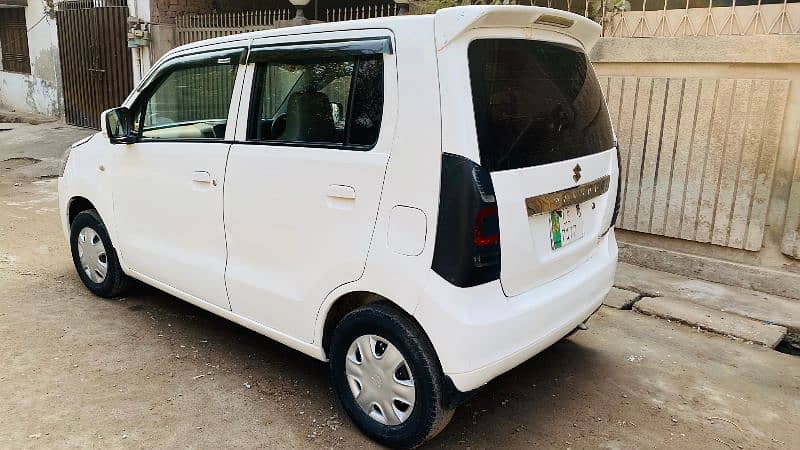 Suzuki Wagon R 2018 3