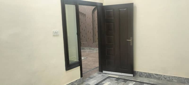 Prime Location Upper Portion For rent Situated In Gulberg 14