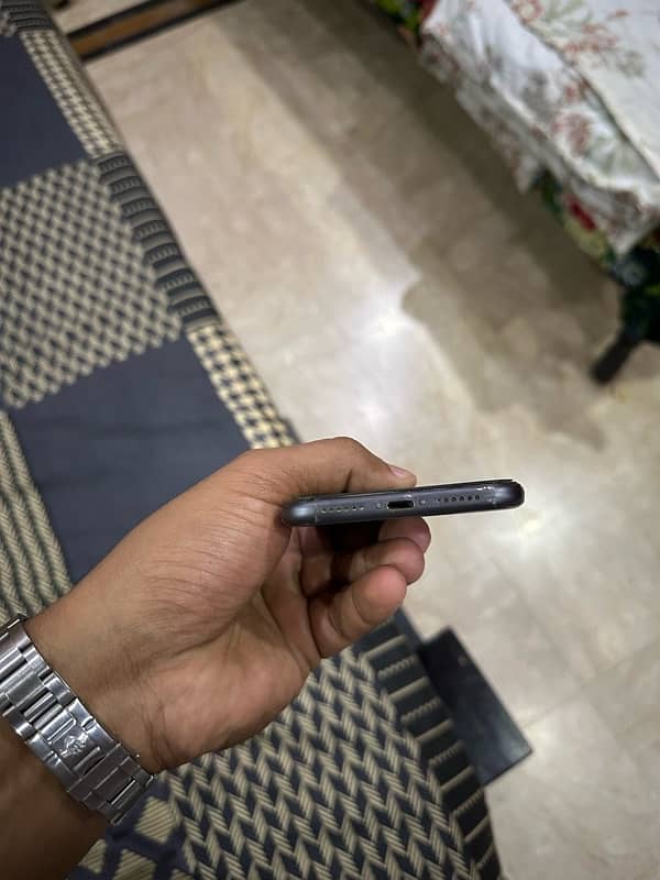 iphone 11 64gb 4