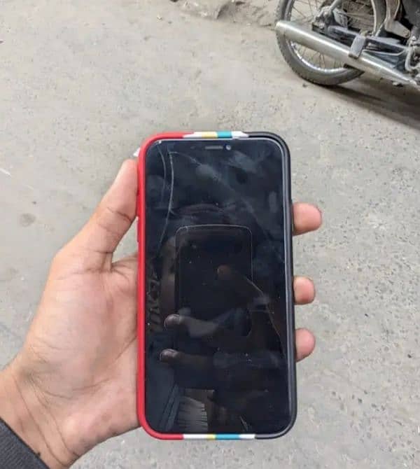 iPhone xr 128gb factory unlock non pta 85 health 1