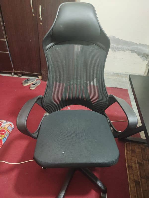 Computer Chair with head rest 360 rotation For Sale 0